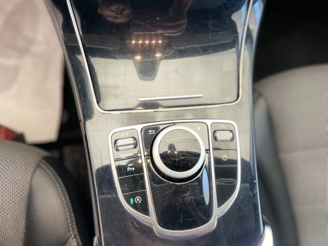 MERCEDES-BENZ C 180 usata, con Fari LED