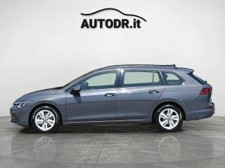 VOLKSWAGEN Golf Variant usata, con USB
