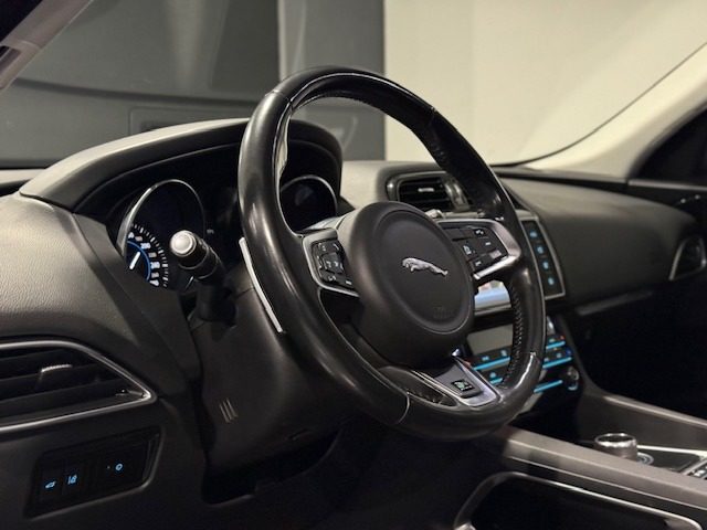 JAGUAR F-Pace usata, con Chiusura centralizzata