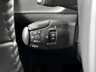 PEUGEOT 2008 usata 28