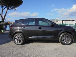 NISSAN Qashqai usata, con Fari LED