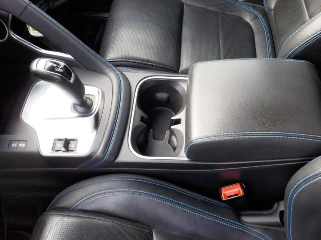 JAGUAR E-Pace usata, con USB