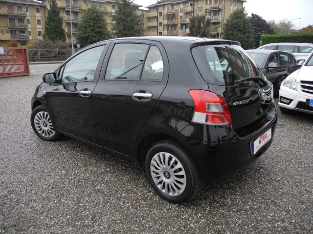 TOYOTA Yaris usata 66