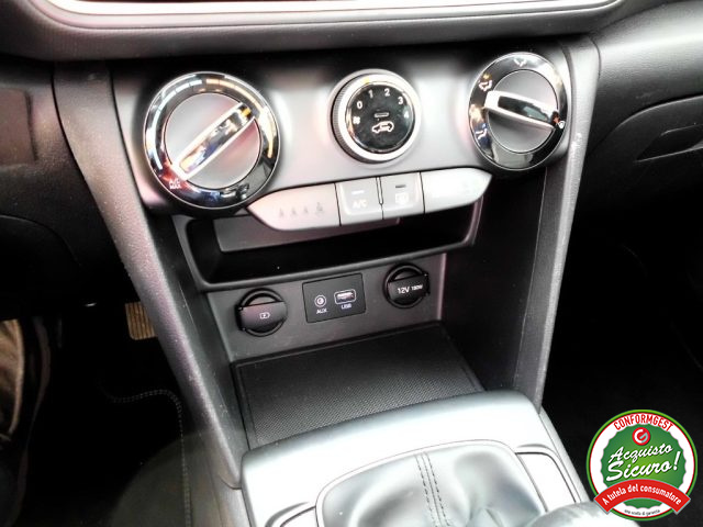 HYUNDAI Kona usata, con Volante in pelle
