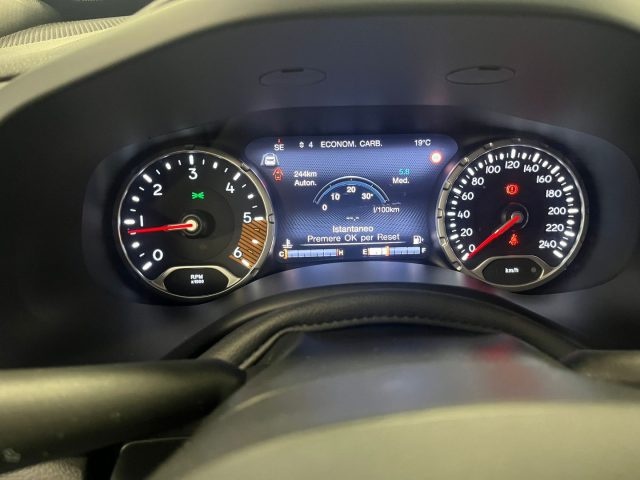 JEEP Renegade usata, con USB