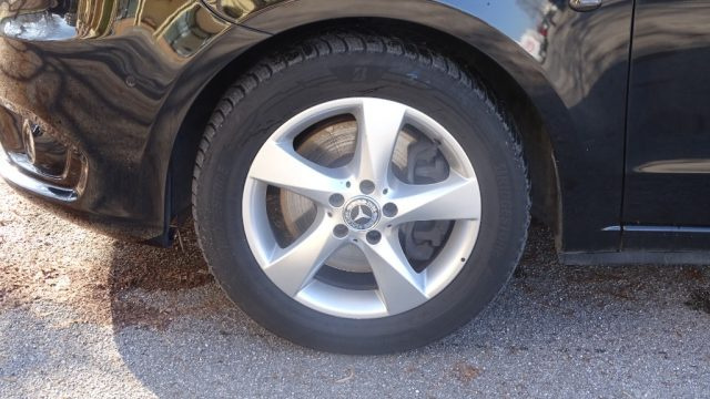 MERCEDES-BENZ Vito usata, con USB