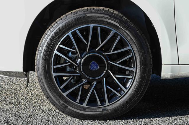 LANCIA Ypsilon usata, con Controllo trazione