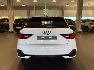 AUDI A1 usata, con Autoradio
