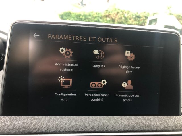 PEUGEOT 3008 usata 15