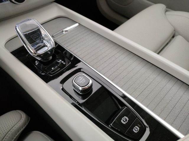 VOLVO XC60 usata, con Controllo elettronico della corsia