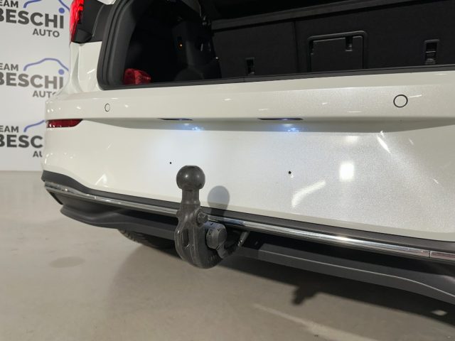 VOLKSWAGEN Golf usata, con Autoradio digitale
