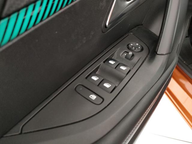 PEUGEOT 2008 usata, con Vetri oscurati