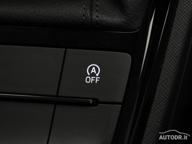 SKODA Kamiq usata, con Sensori di parcheggio posteriori