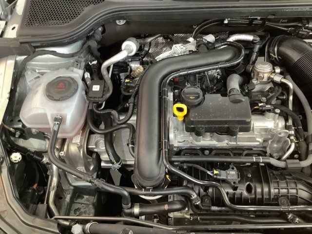 SKODA Kamiq usata, con Riconoscimento dei segnali stradali