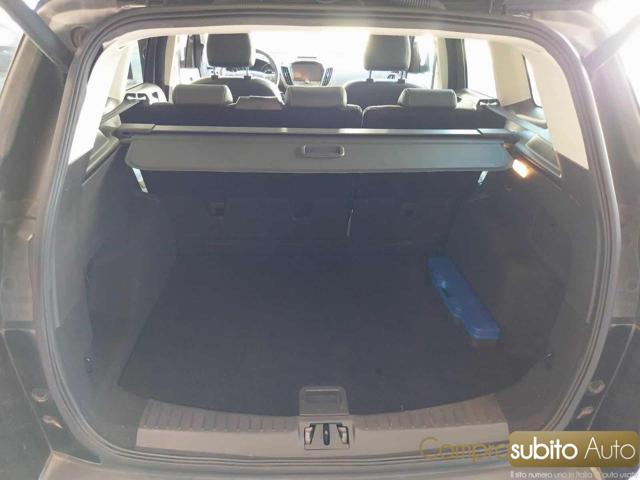 FORD Kuga usata, con Specchietti laterali elettrici