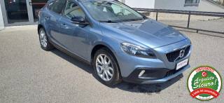VOLVO V40 Cross Country usata, con Airbag