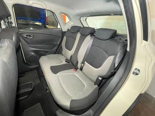 RENAULT Captur usata, con USB
