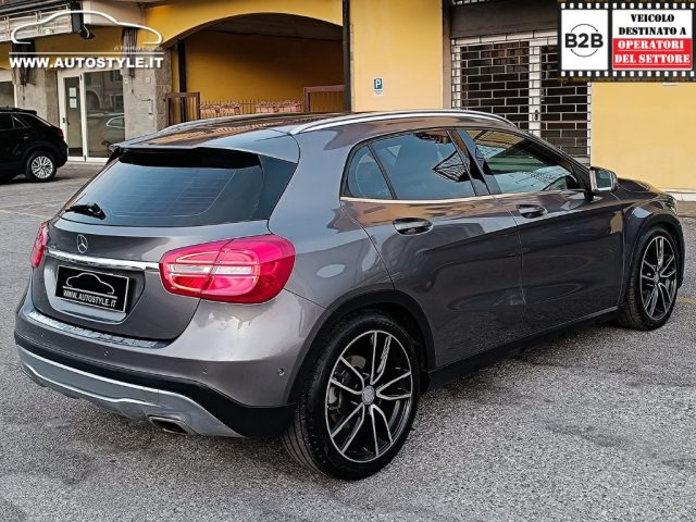 MERCEDES-BENZ GLA 220 usata, con Autoradio