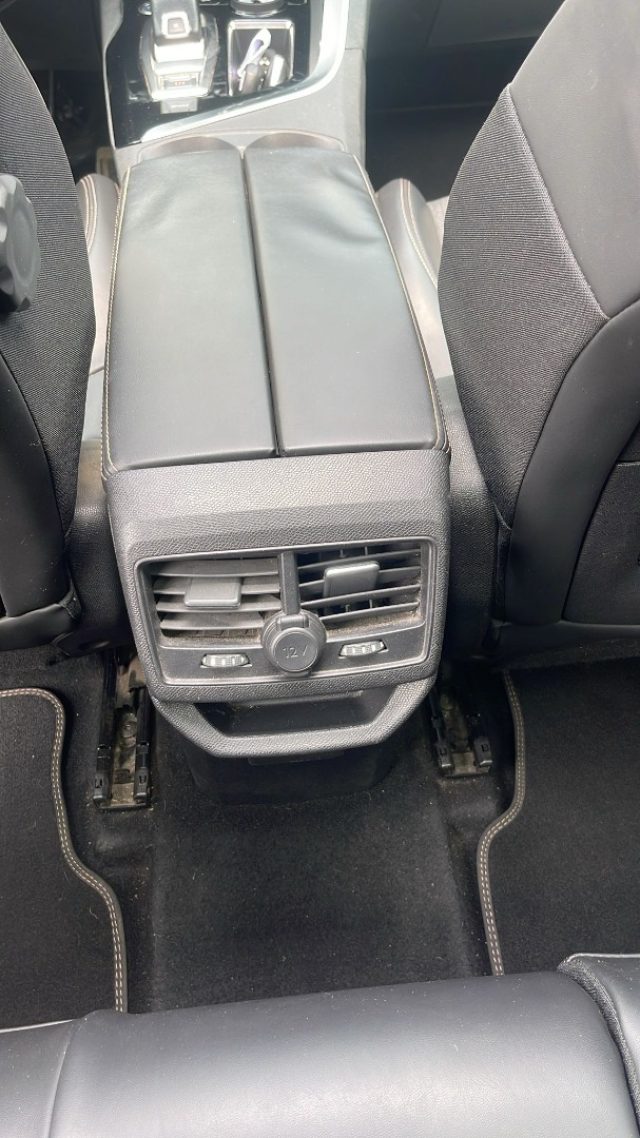 PEUGEOT 3008 usata, con Sistema di navigazione