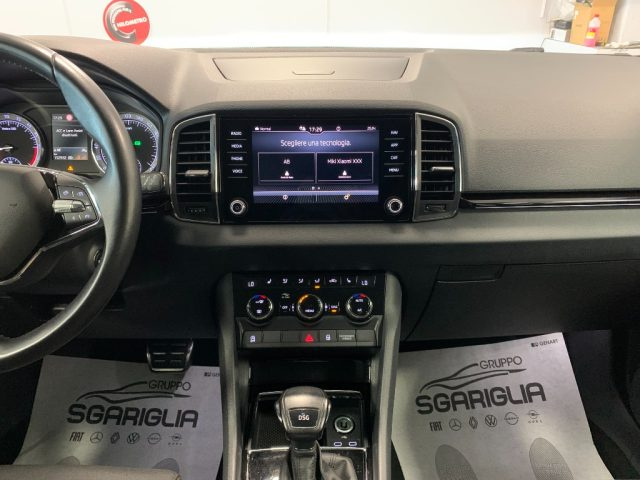 SKODA Karoq usata, con Volante in pelle