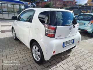 TOYOTA iQ usata, con Airbag laterali