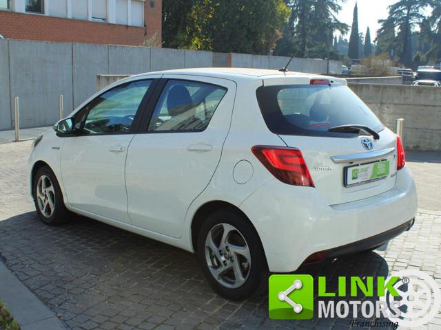 TOYOTA Yaris usata, con Controllo automatico clima