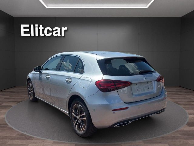 MERCEDES-BENZ A 180 usata, con Cerchi in lega
