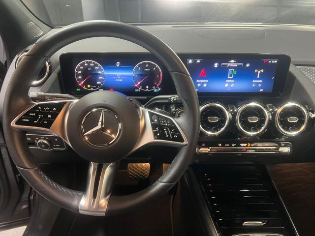 MERCEDES-BENZ GLA 180 usata, con Boardcomputer