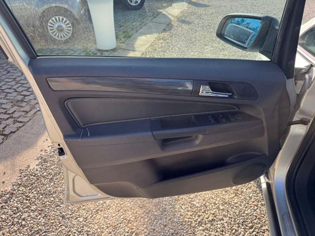 OPEL Zafira usata, con Chiusura centralizzata