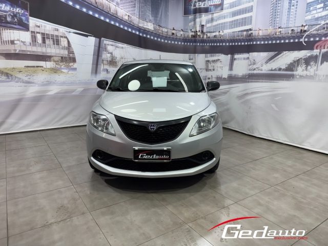 LANCIA Ypsilon usata, con ABS
