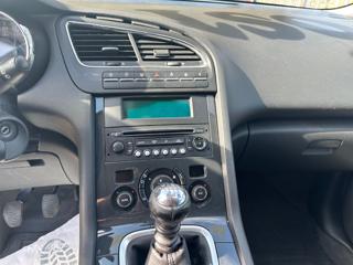 PEUGEOT 5008 usata, con Bracciolo