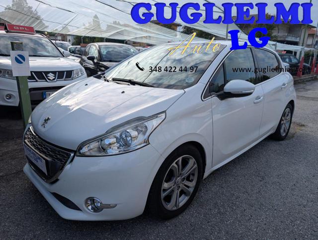 PEUGEOT 208 usata, con Alzacristalli elettrici