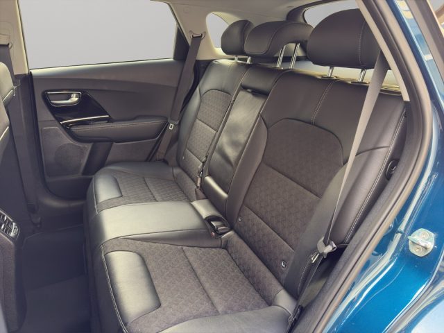 KIA Niro usata, con Sensori di parcheggio posteriori