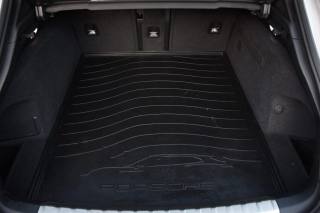 PORSCHE Taycan usata, con Servosterzo