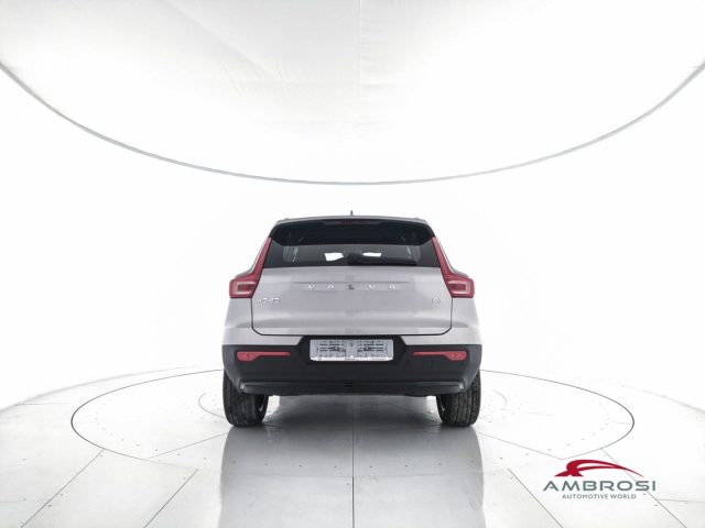 VOLVO XC40 usata 5