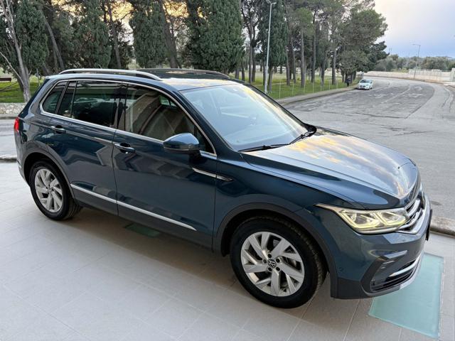 VOLKSWAGEN Tiguan usata, con Airbag laterali