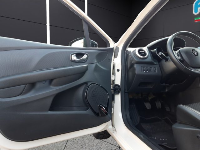 RENAULT Clio usata, con Volante in pelle