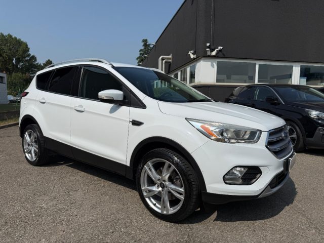 FORD Kuga usata, con Autoradio