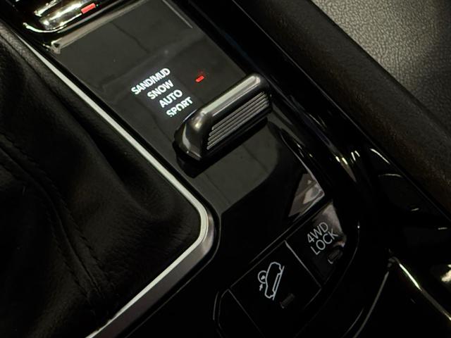 JEEP Compass usata, con Volante in pelle