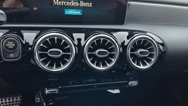 MERCEDES-BENZ A 200 usata, con Sedili sportivi