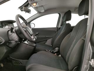 LANCIA Ypsilon usata, con Autoradio