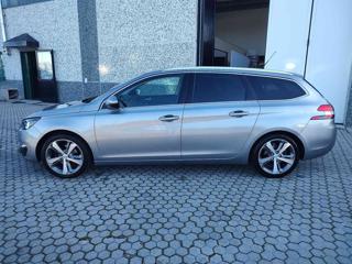 PEUGEOT 308 usata, con Airbag