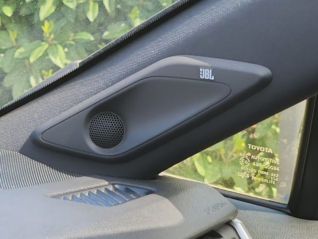 TOYOTA RAV 4 usata, con Sensori di parcheggio posteriori