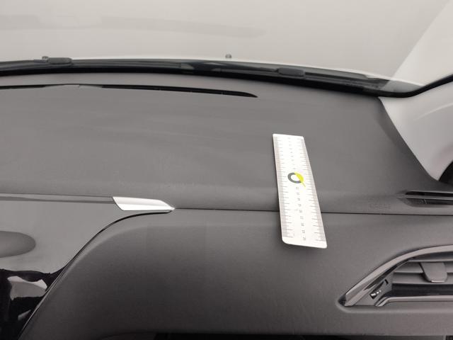 PEUGEOT 208 usata 33