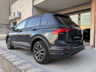 VOLKSWAGEN Tiguan usata, con Boardcomputer