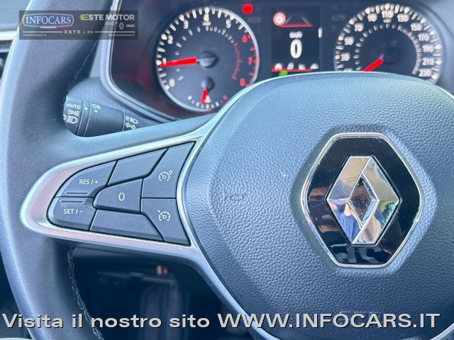 RENAULT Clio usata, con Servosterzo
