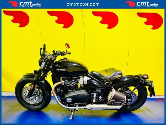 TRIUMPH Bonneville Bobber usata 2