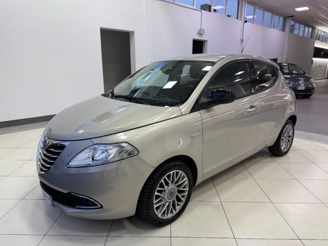 LANCIA Ypsilon usata, con Airbag