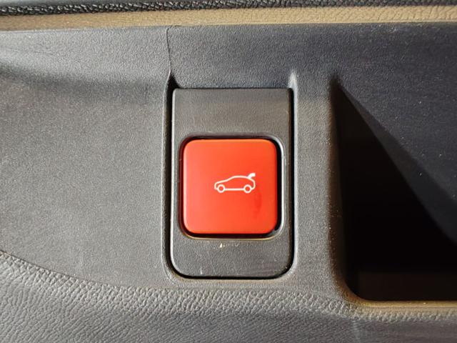 DS AUTOMOBILES DS 4 usata, con Sedile posteriore sdoppiato