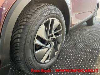 NISSAN Qashqai usata, con Fari LED